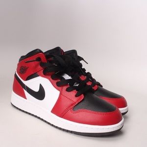 Air Jordan 1 Chicago Black Toe Mid